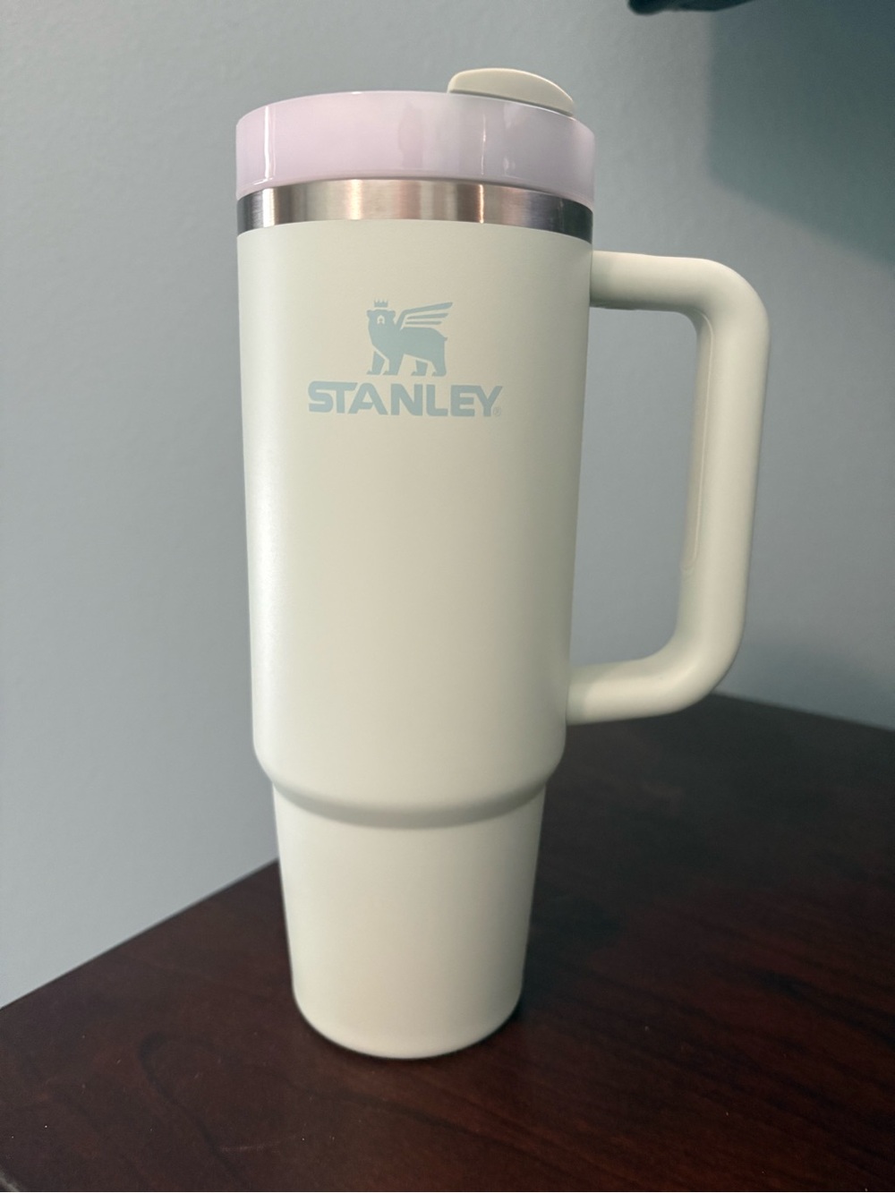 The Quencher H2.0 Flowstate™ Tumbler in Mist 30 oz